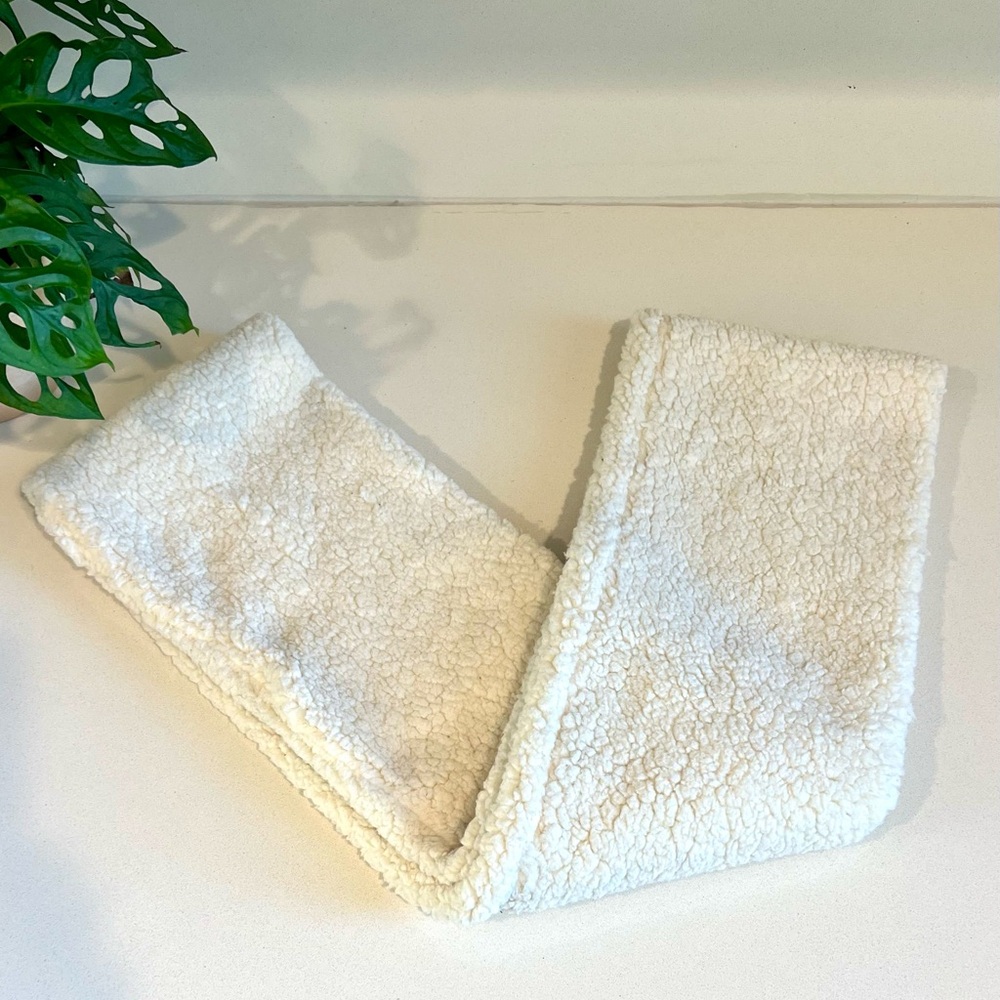 Cream Sherpa Infinity Scarf | BDG Faux Sherpa Cozy Loop Winter Scarf